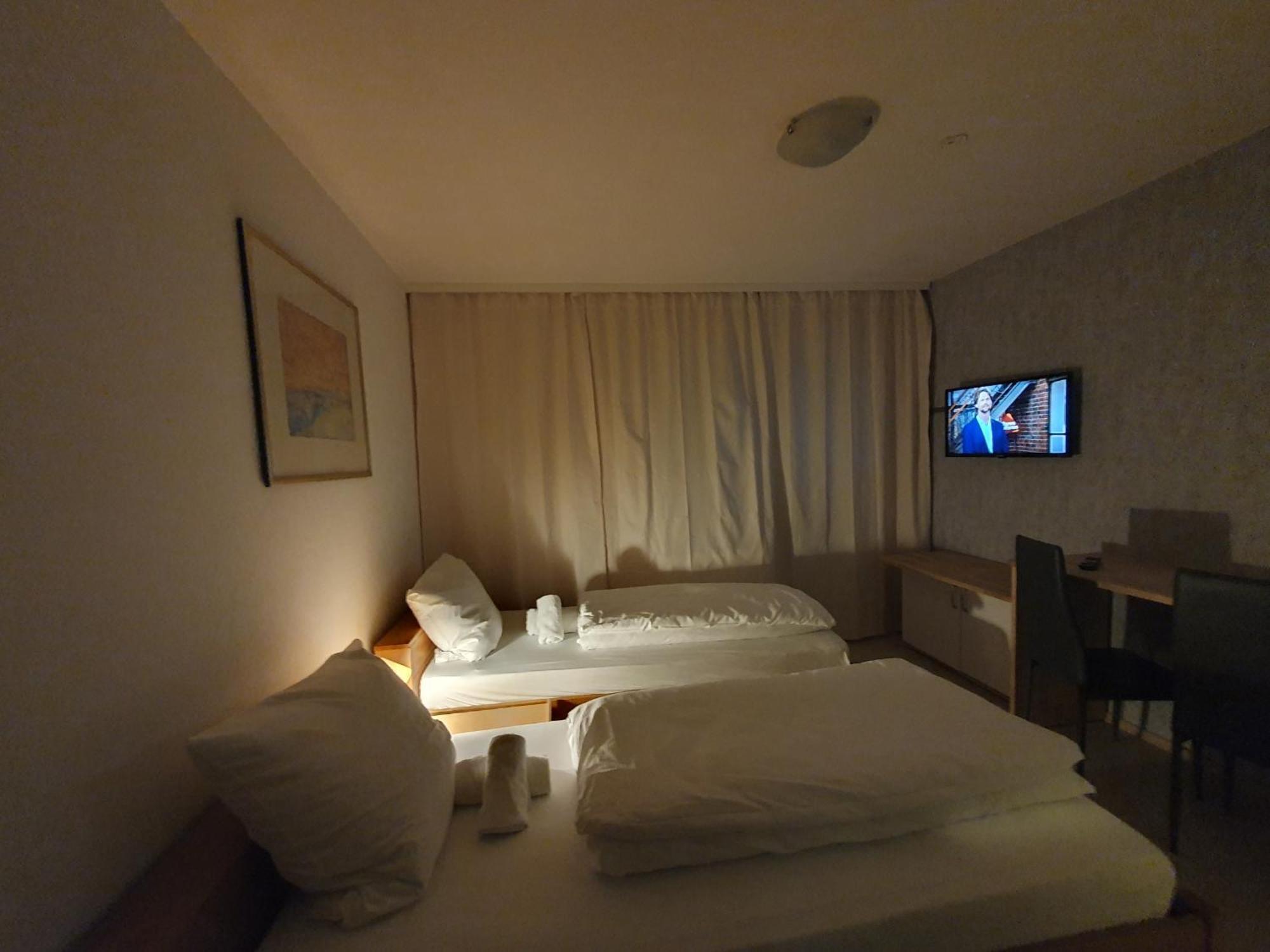 Citypark Hotel Cologne Exterior photo